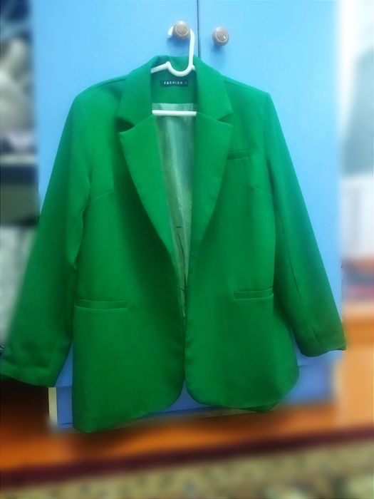 пиджак ,костюм,тёмно зелёный