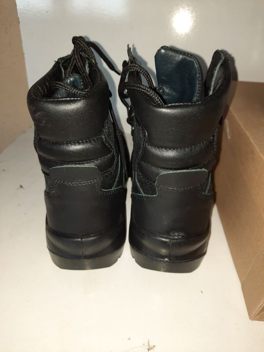 Чисто нови зимни и летни мъжки полеви обувки тип Кубинки 40 и 41