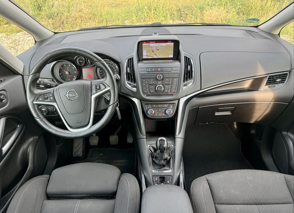 Opel Zafira 2015 euro 6 2.0cdti 170 cai, xenon, navi (sharan, touran)