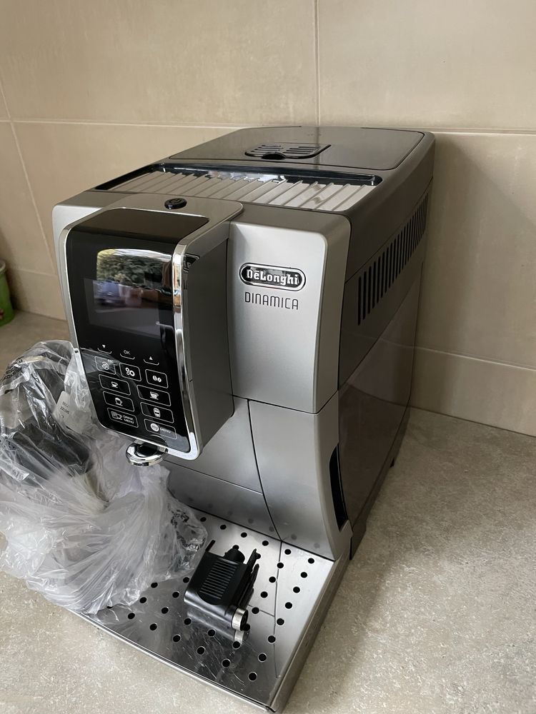 Espressor expresor aparat tonomat cafea Delonghi Dinamica garantie