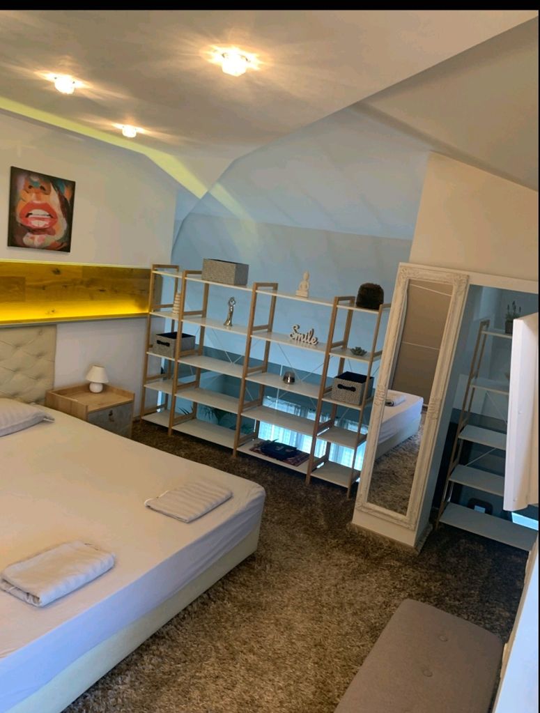 Продава се Двустаен апартамент в Асеновград - 120 кв.м за 1500 €/кв.м - Снимка #8