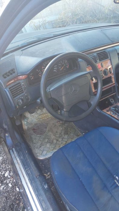 Mercedes e200 на части