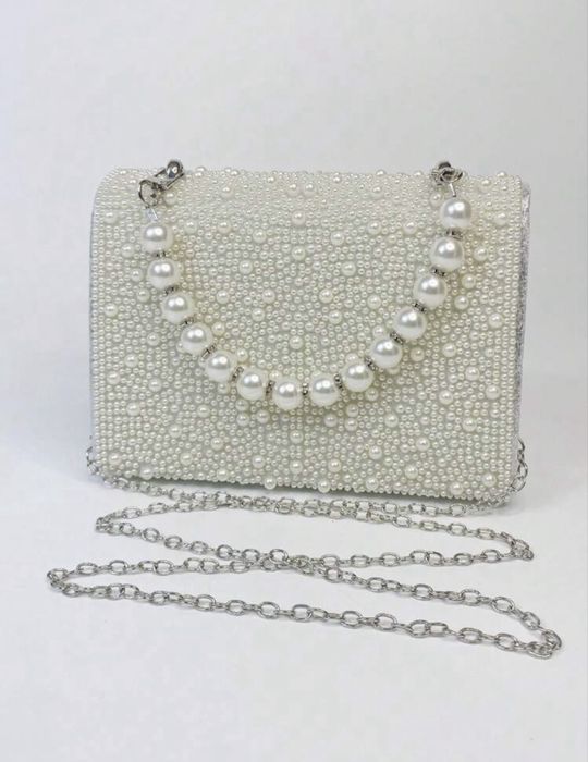 Дамска чанта с камъни