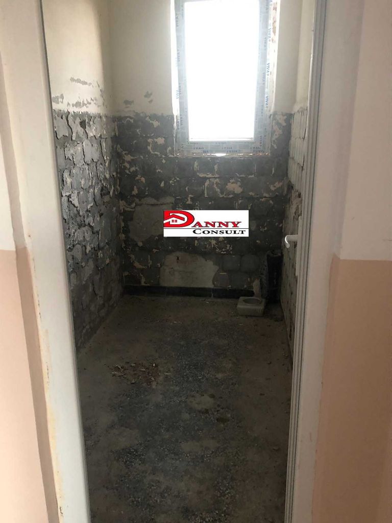 Продава се Къща в Велико Търново, Акация - 300 кв.м за 117 €/кв.м - Снимка #19