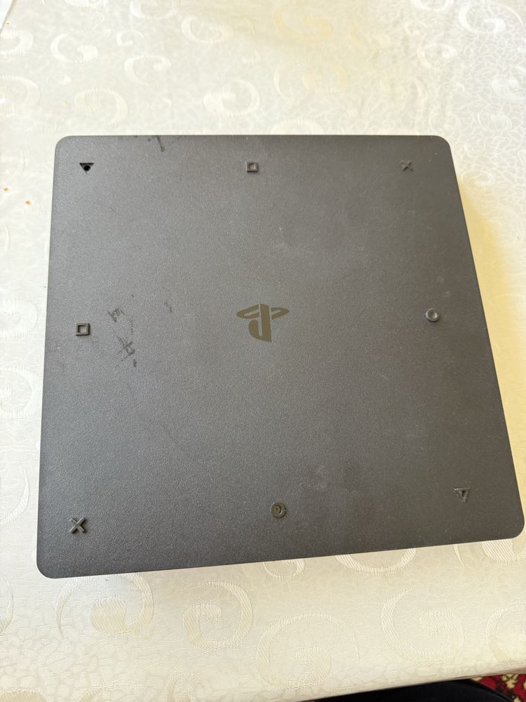 PS4 Playstation / Срочно сотилади