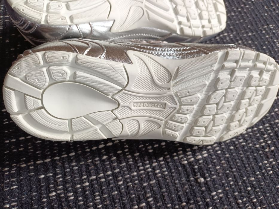 Miu Miu x New Balance кецове