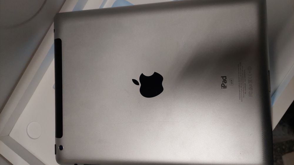 Таблет Apple ipad 3  32GB