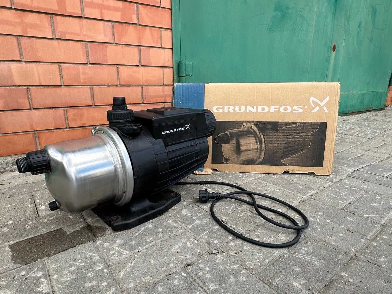Продам насосную станцию Grundfos MQ 3-35
