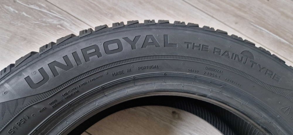 Зимни гуми 185/60/R15 Uniroyal
