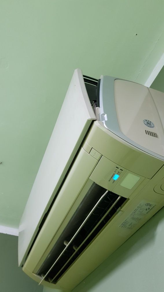 Хиперинверторен Японски климатик Daikin/Ururu Sarara AR25JRS