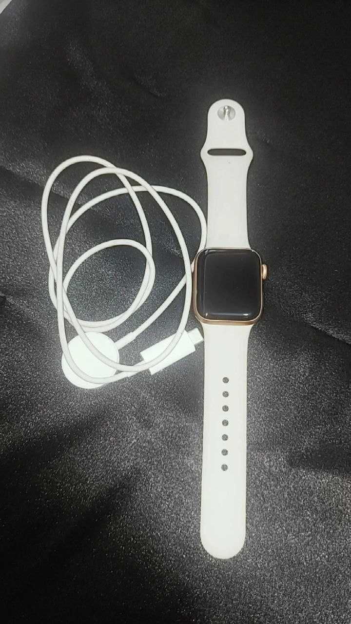 Часы Apple Watch Series 4 (Сайрам)