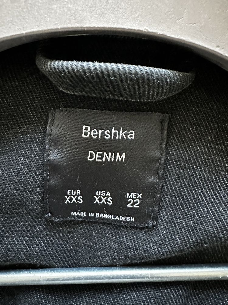 Дънково яке Bershka