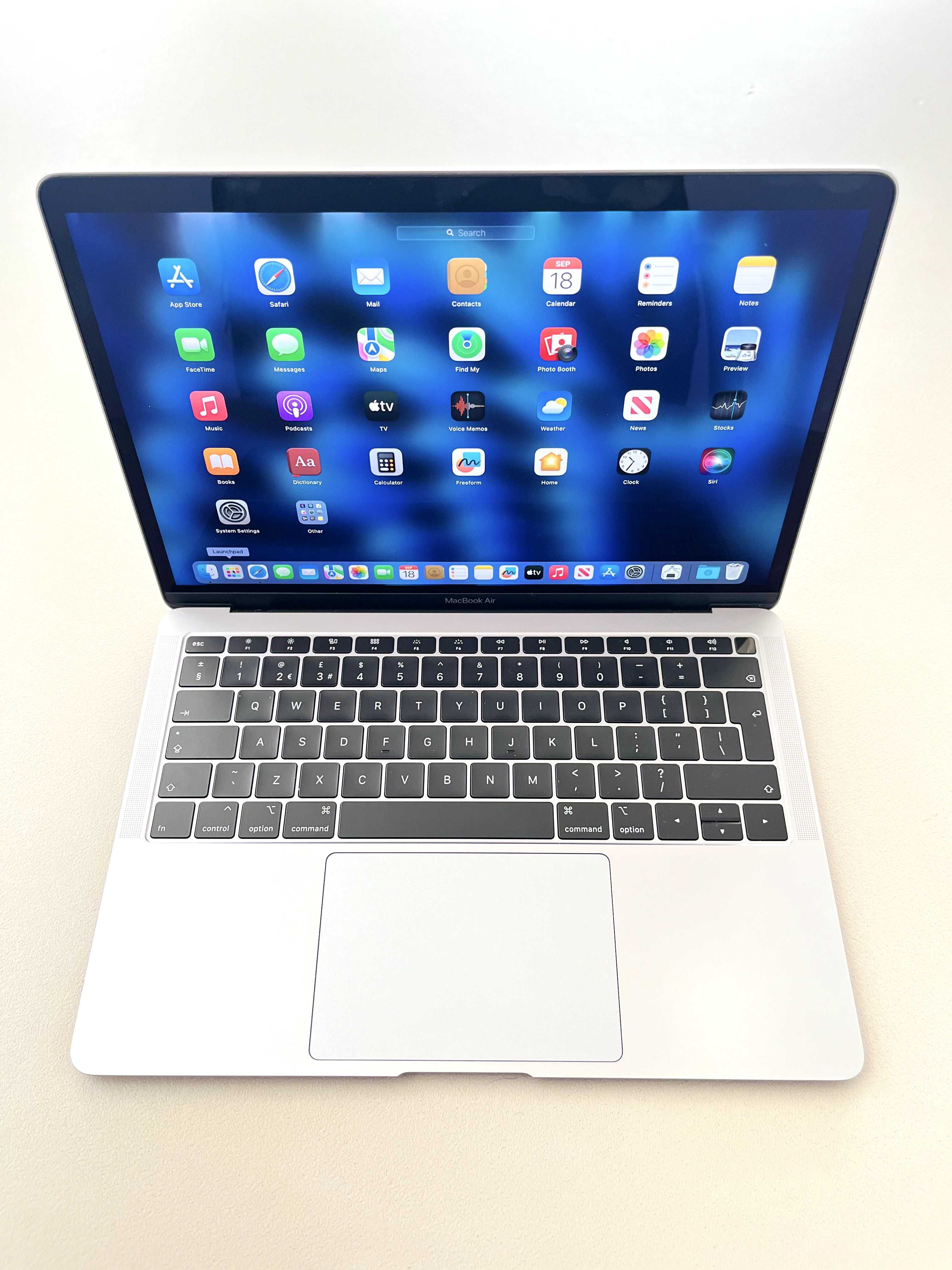 Apple MacBook AIR 13 A1932 i5 3.6Gz 16GB 512GB NVMe Space Gray