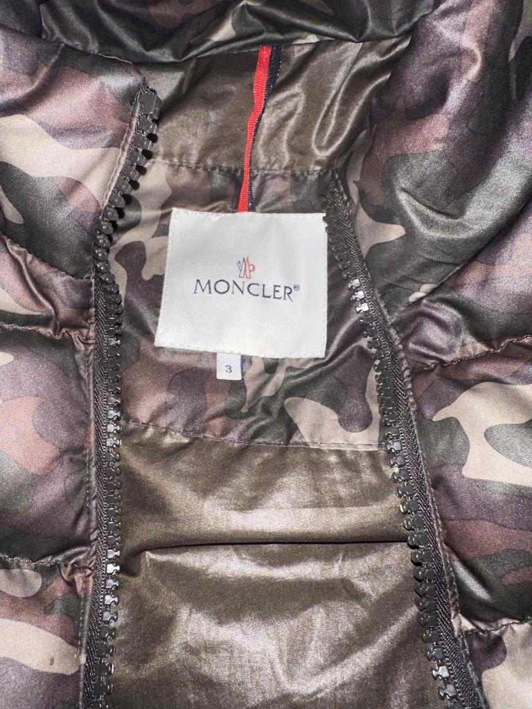 ОРИГИНАЛЕН Moncler елек