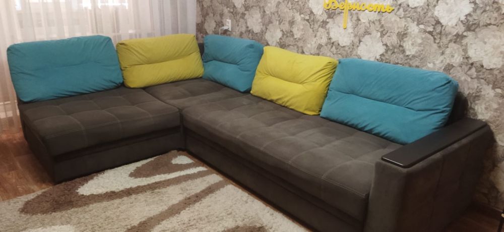 Продам угловой диван