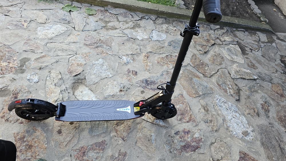 Trotineta E-Twow