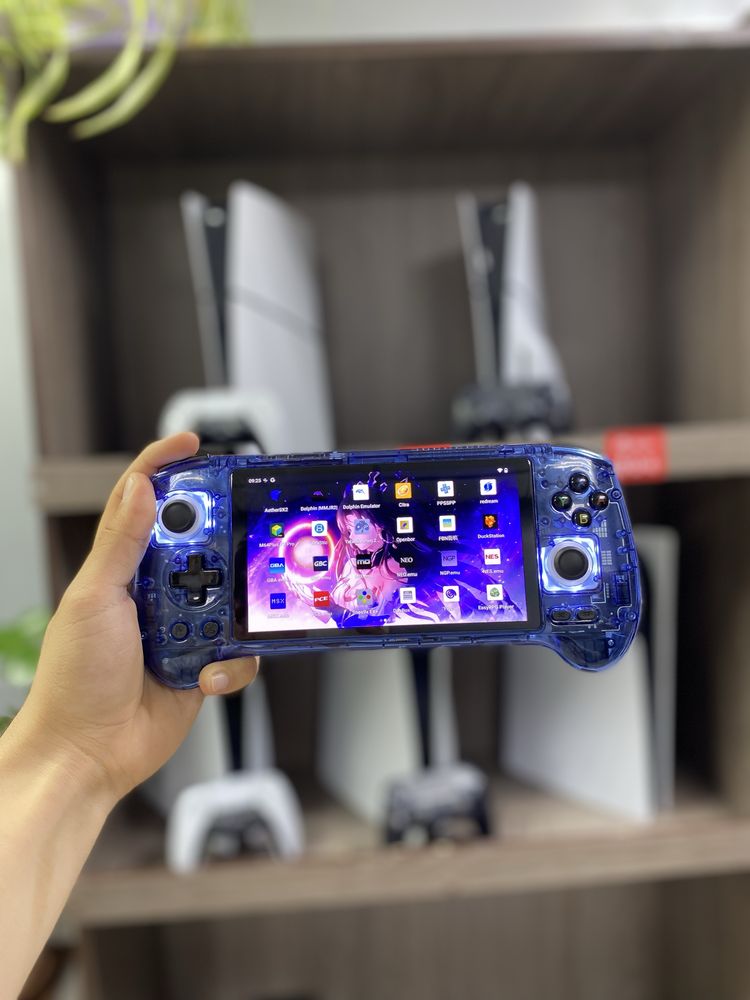 Anbernic RG556 OLED в прекрасном состоянии