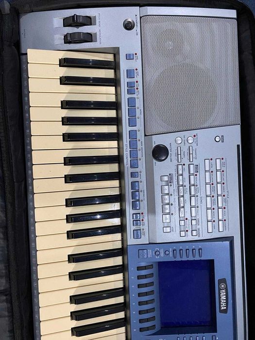 Orgă Yamaha , PSR 1500