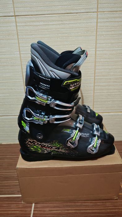 Clăpari Nordica Nr eu 44,5- mondo 29