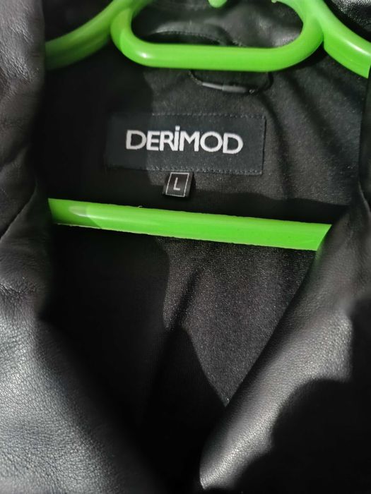 Продавам яке от естествена кожа DERIMOD
Якетото е чисто нов, с Етикет.
