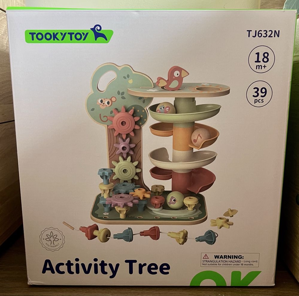 Дърво с активности на Tooky Toy