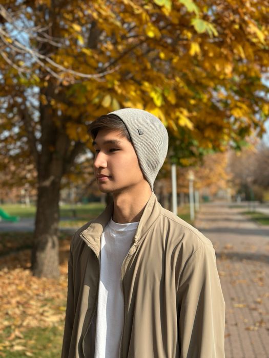 Мужские шапки новые