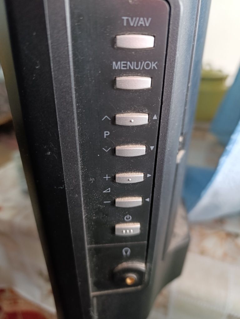 Телевизор JVC 32"