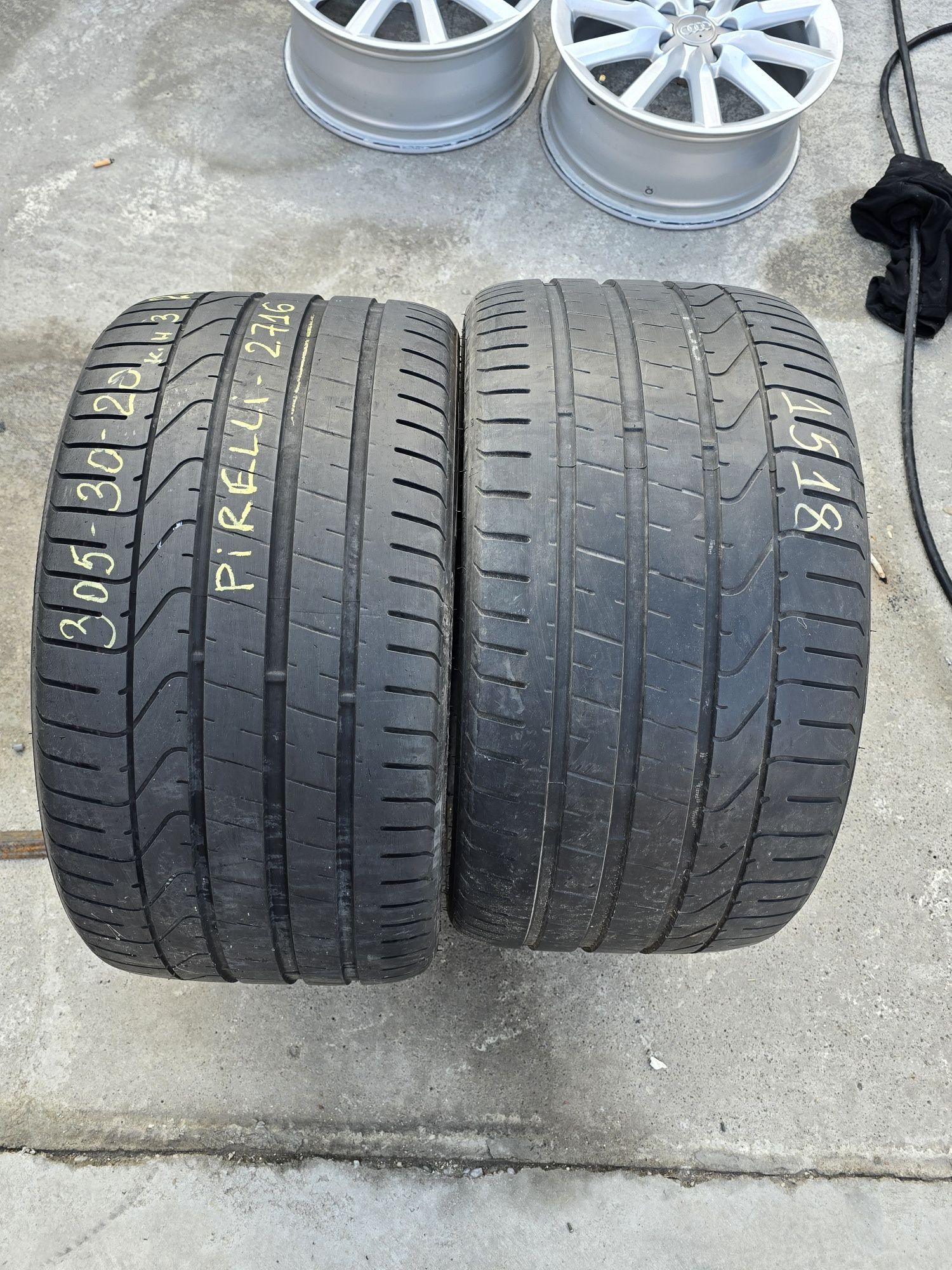 2 Броя 305/30/20 Pirelli 5,4mm