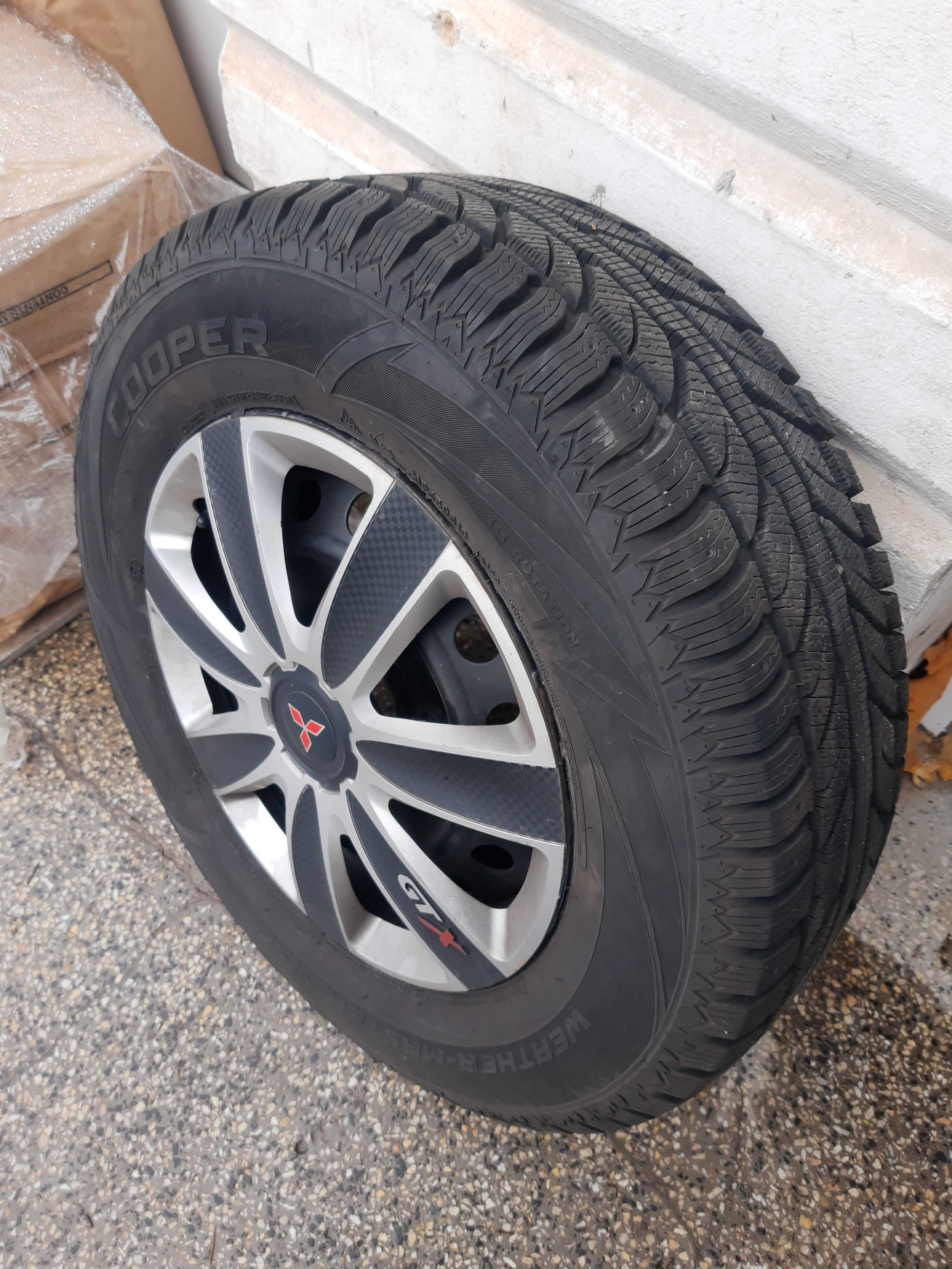 нови гуми с джанти и тасове