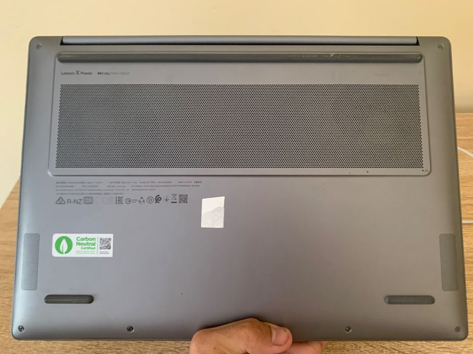 Lenovo Yoga Pro 7 U9-285H