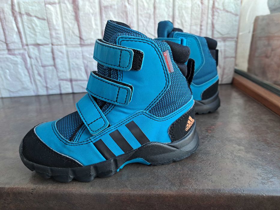 детски ботуши,зимни обувки,боти,апрески,Adidas номер26 за момче,адид