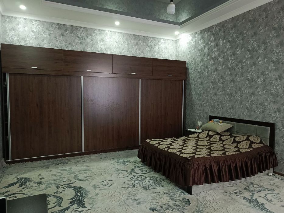 Срочно ховли сотилади