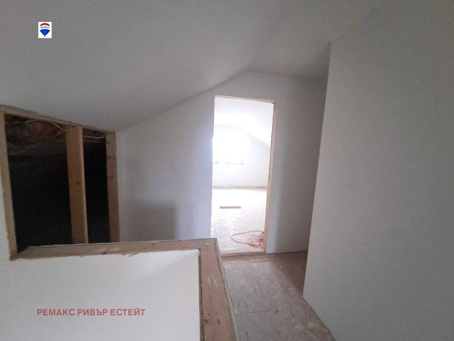 Къща на два етажа ново строителство с. Басарбово