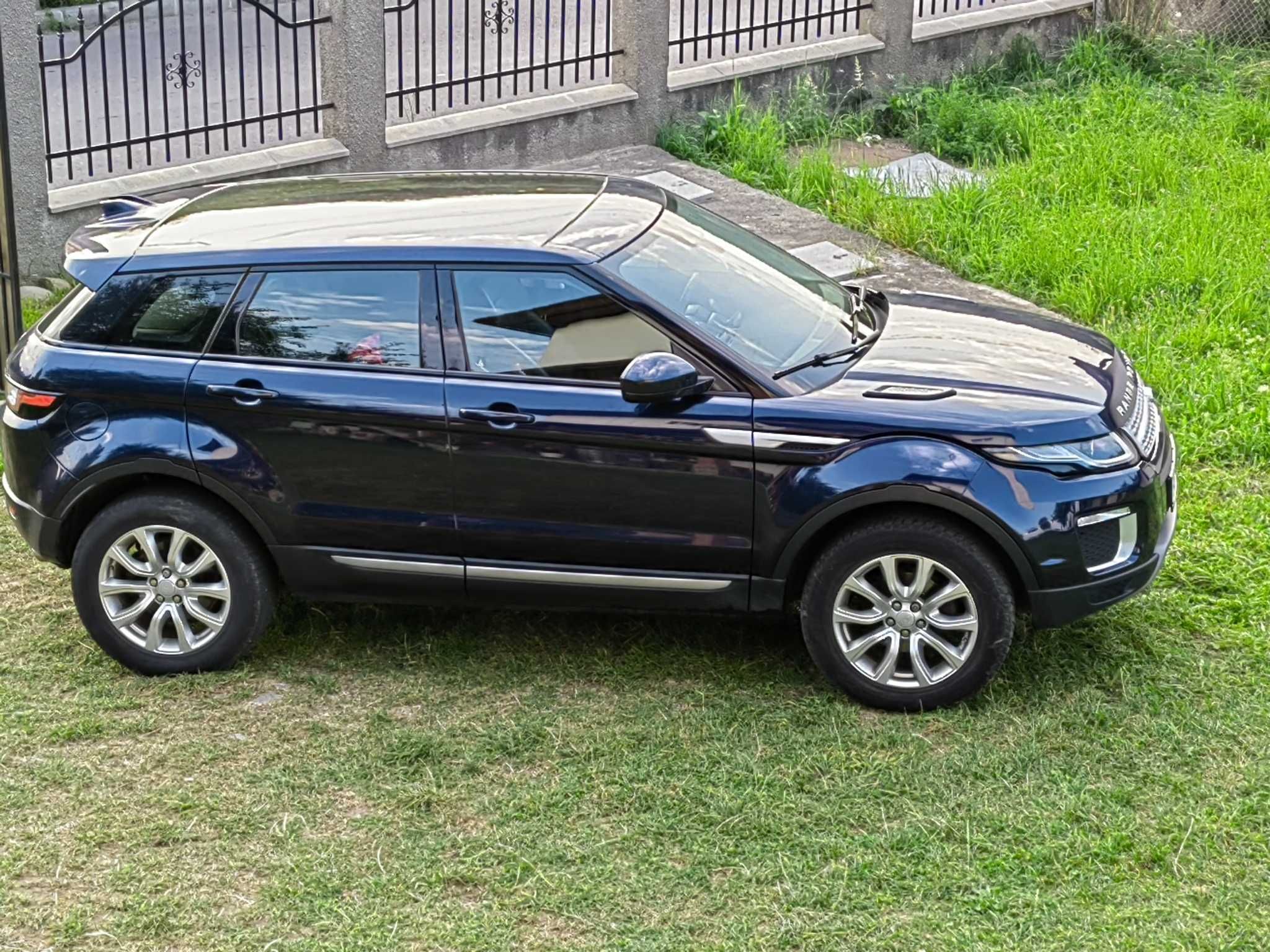 Range Rover Evoque Facelift MANUALA panoramic