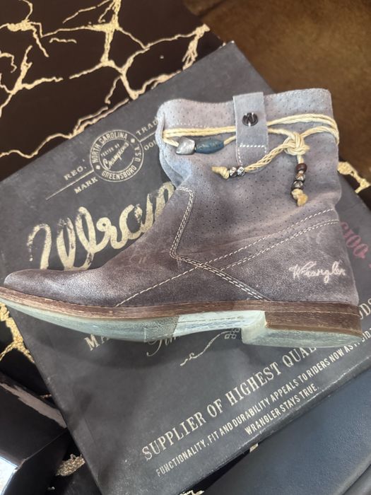 Велурени боти 39 номер