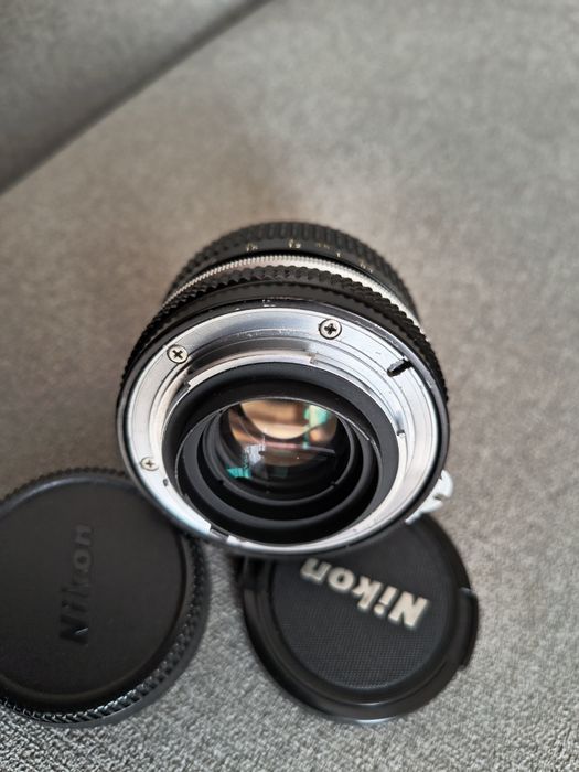Obiectiv foto manual Nikon Nikkor 50mm F2 versiune pre AI