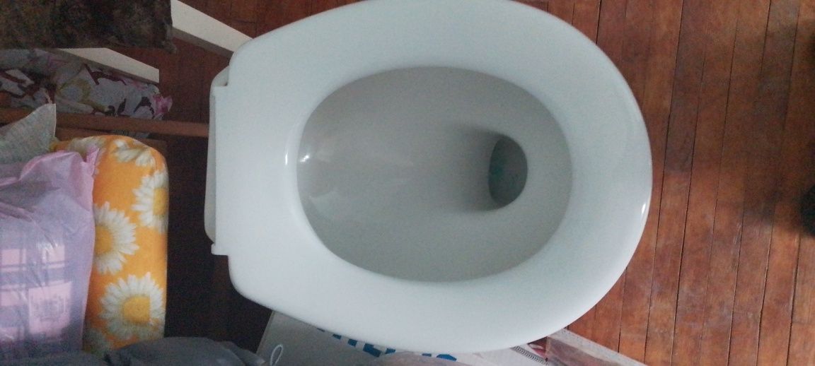 Chiuveta de baie -lavoar cu suport și vas de toaleta