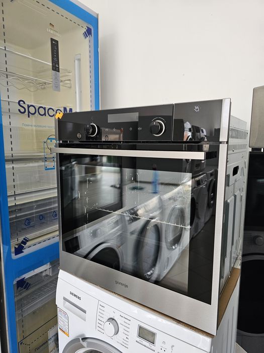 Фурна за вграждане с пара GORENJE