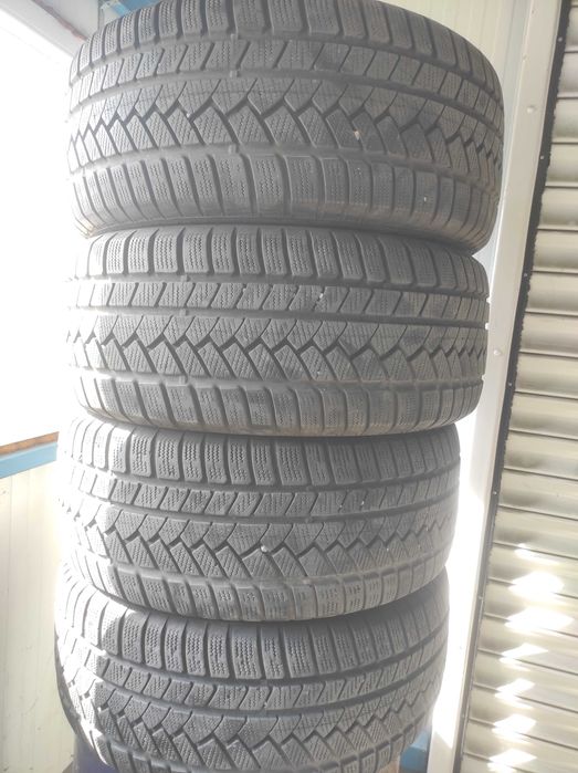 Зимни джипови гуми Continental 275 55 17
