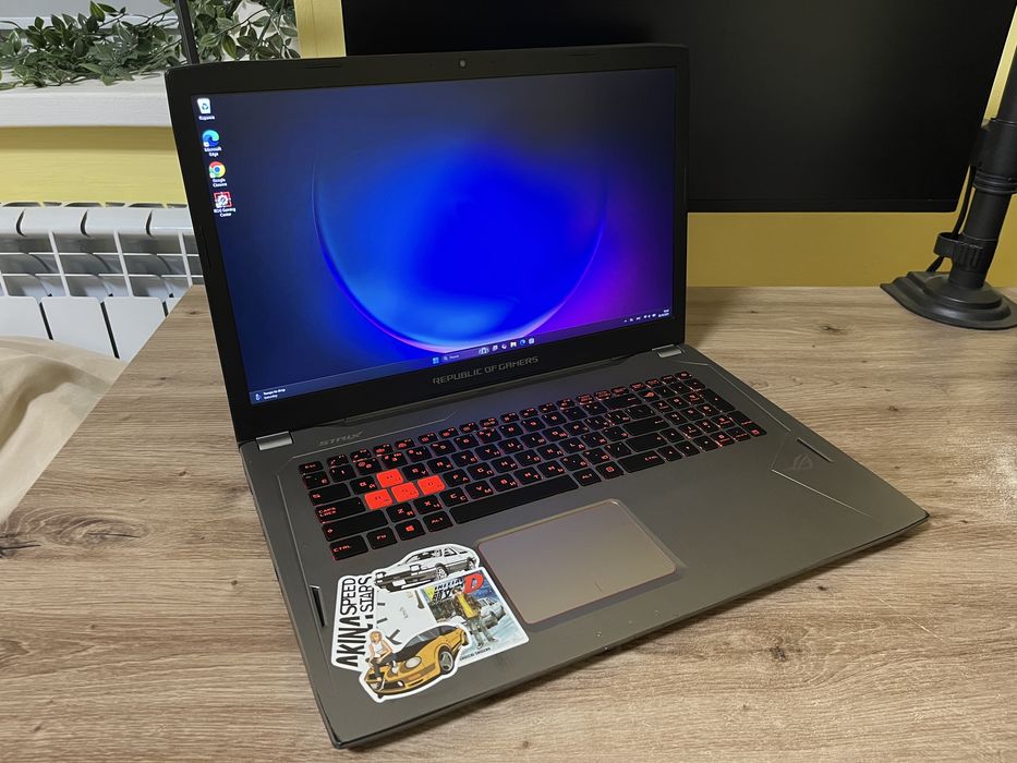 Продам игровой ноутбук Asus ROG Strix