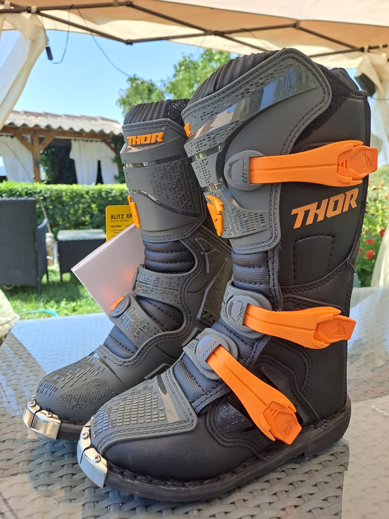 Детски мотокрос ботушки THOR 32ном и Детска ризница