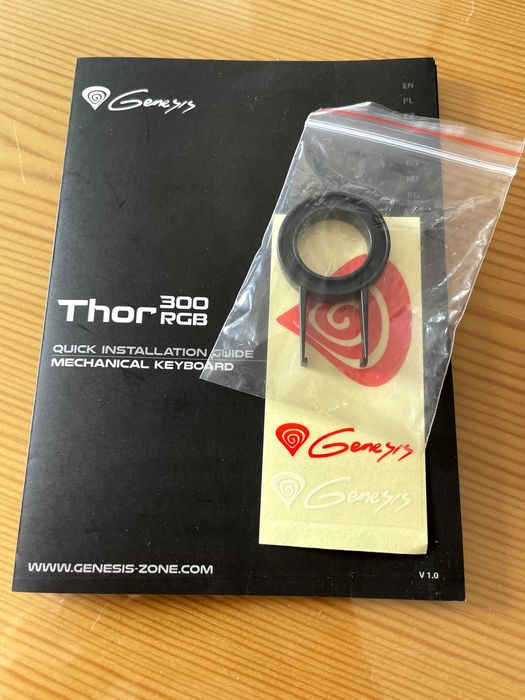 Механична геймърска клавиатура Genesis Thor 300 RGB