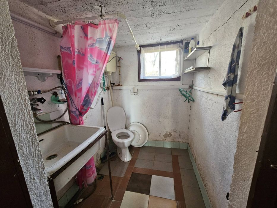 Продава се Къща в с. Жедна, Област Перник - 60 кв.м за 612 €/кв.м - Снимка #11