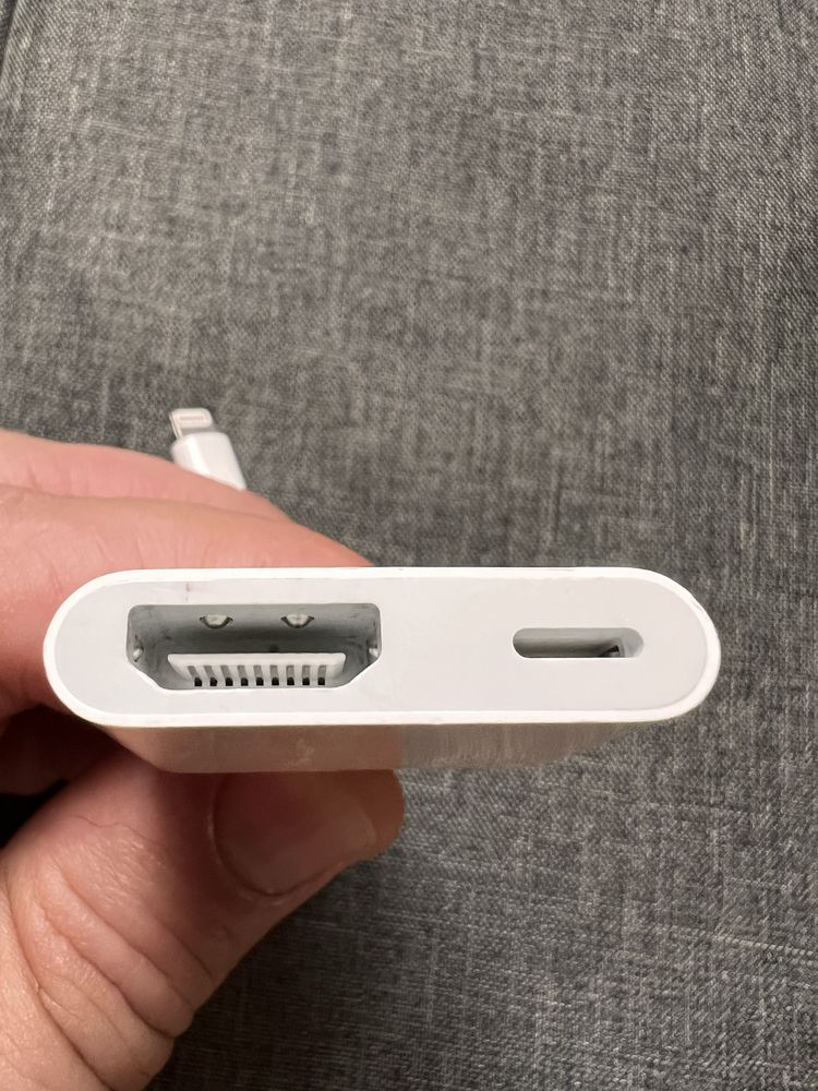 Apple Lightning to Digital AV Adapter ( HDMI )