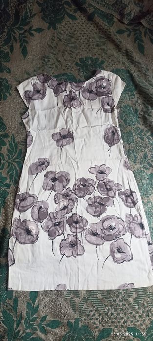 Отдам за бутылку масла!платье белое 44-46р.для девочки 9-12лет