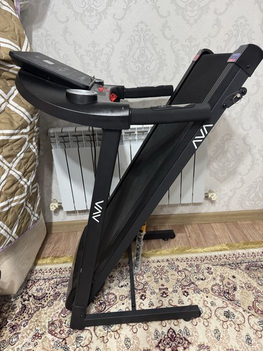 Продам беговую дорожку