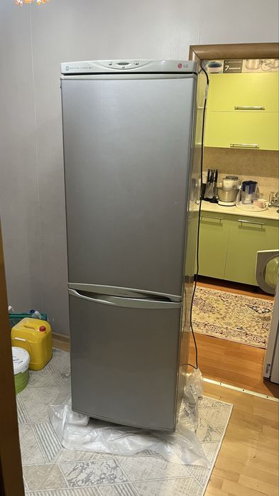 Продается холодильник