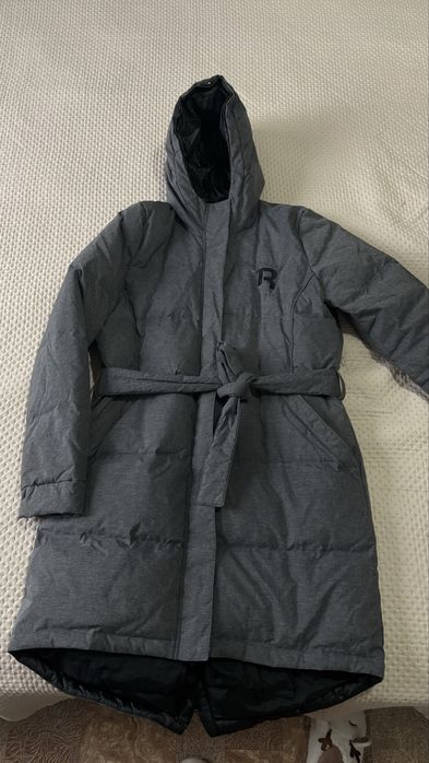 Куртка фирменная Reebok 42-44 размер.
