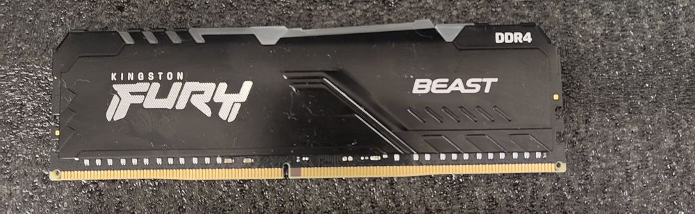 Memorie RAM Kingston FURY Beast, 16GB DDR4 (1x16) 3200MHz CL16