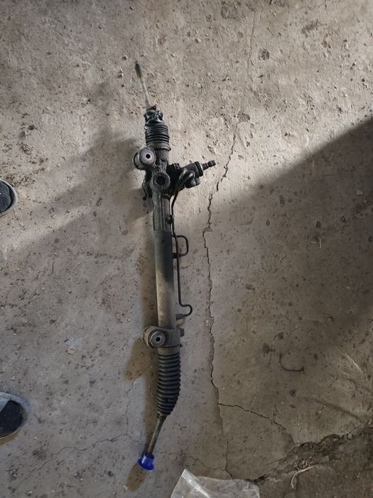 Продам рейка рулевая Камри 40